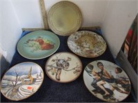 COLLECTOR PLATES & STANDS / HANGERS