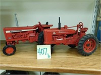 1/16 IH 756 Tractor & 1/16 Farmall Super MTA