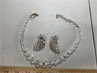 Laguna necklace with pair earrings
