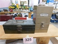 Small metal tackle box - Vintage metal Craftsman