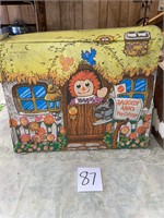 1974 Raggedy Ann's play cottage