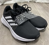 Ladies Adidas Runners Size 7