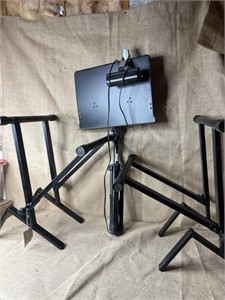 2 Amp stands and Conductor stand