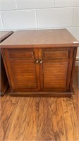 End Table (Matches lot 22)