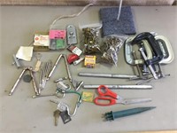 Clamps, screws, nut crackers and picks, washers