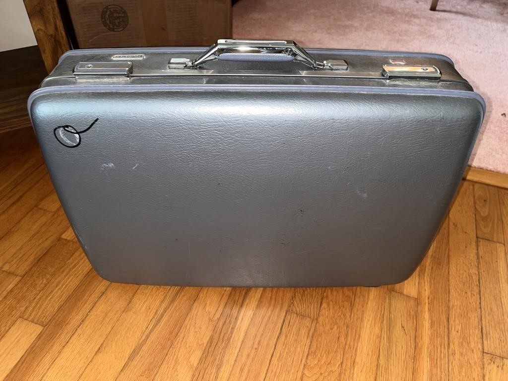 Vintage American Tourister Hard Shell Case