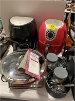 2 AIR FRYERS, POTS & PANS, KITCHEN UTENCILS