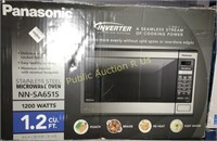 PANASONIC $199 RETAIL 1,2 CU FT MICROWAVE