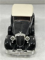 1933 Cadillac Die-cast with plastic roof