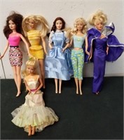 Group of Barbies some are vintage