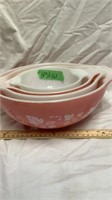 4 Pyrex Gooseberry Nesting Bowls