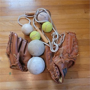 Miscellaneous baseball items