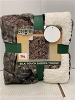 Mossy Oak 50"x60" Silk Touch Sherpa Throw