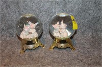 LOT OF TWO PIG SNOWGLOBES