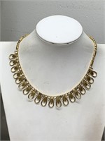 VINTAGE SARAH COVENTRY NECKLACE