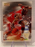 Michael Jordan 98/99 Skybox Premium Card #23