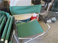 4 folding lawn camp chairs like new condition