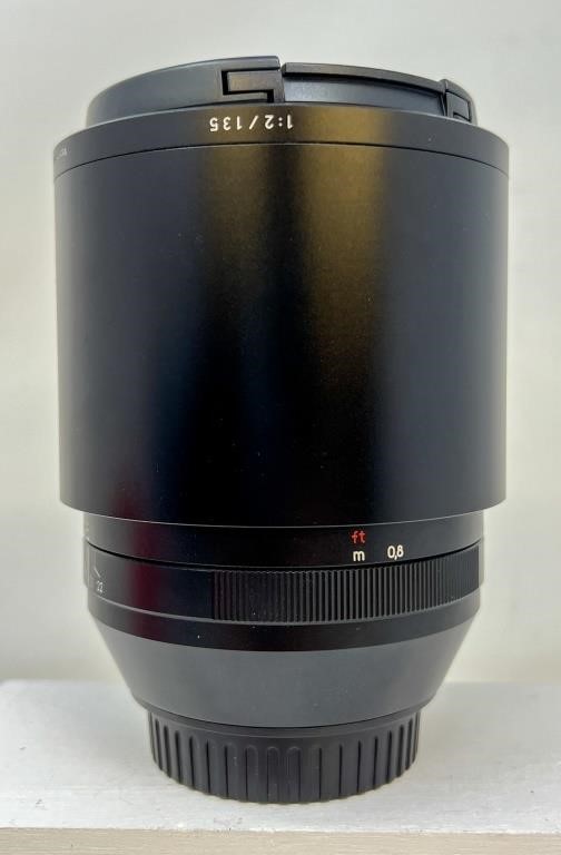 Carl Zeiss Apo Sonnar 135mm F/2 ZE Lens