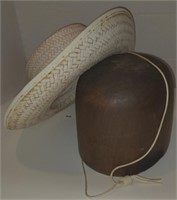 (R) Hat with hat mold