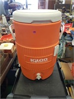 Igloo 5 Gallon Water Jug Dispenser