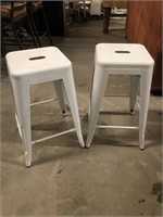 2 stools