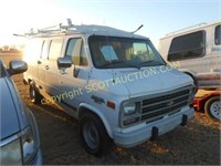 1995 Chevrolet G20 work van, (sales tax on this)