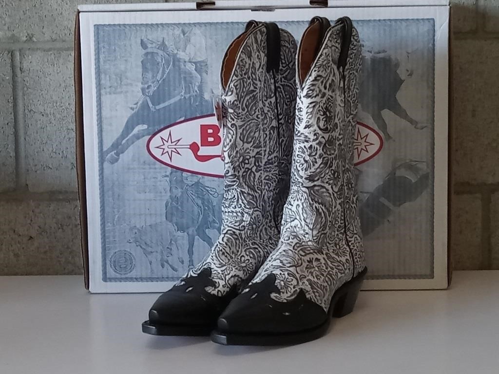 NWT Boulet Cowboy Boots