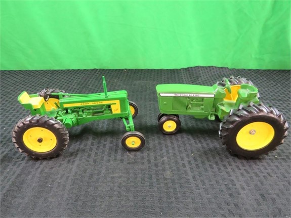 Toy Tractors, Catering Items, WIldlife Beer MIrrors & More!