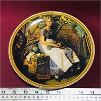 1984 Knowles Decorative Plate (8 1/2")