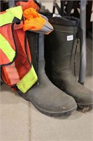 SAFETY VEST & RUBBER BOOTS