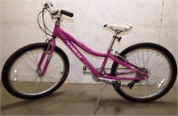 Girl's Trek MT200 7-Speed Bike / Bicycle