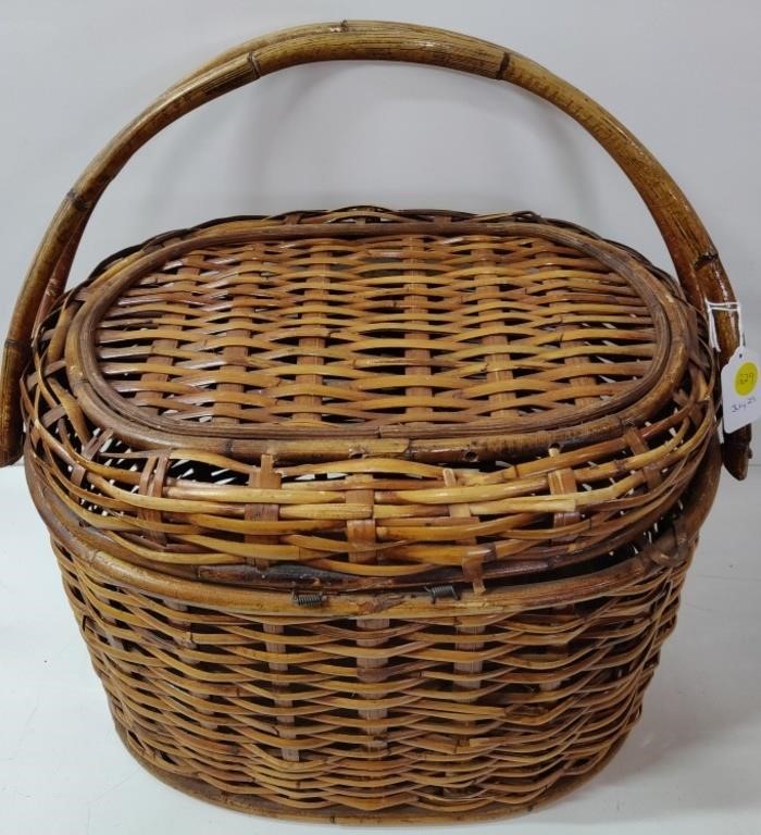 Nice Older Picnic Basket