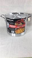 Gourmet Chef 24 Quart Stockpot with Rack and Lid