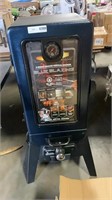 PIT BOSS 3-SERIES ANALOG VERTICAL SMOKER  MODEL #