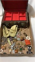 Costume jewelry, treasure chest press