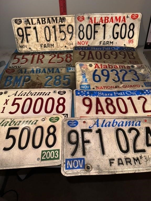 Tags automobile. Bulk lot