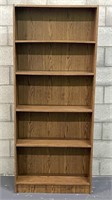 Bookcase w/adjustable Shelves