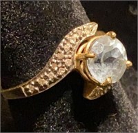 10K yellow gold aquamarine? Ring