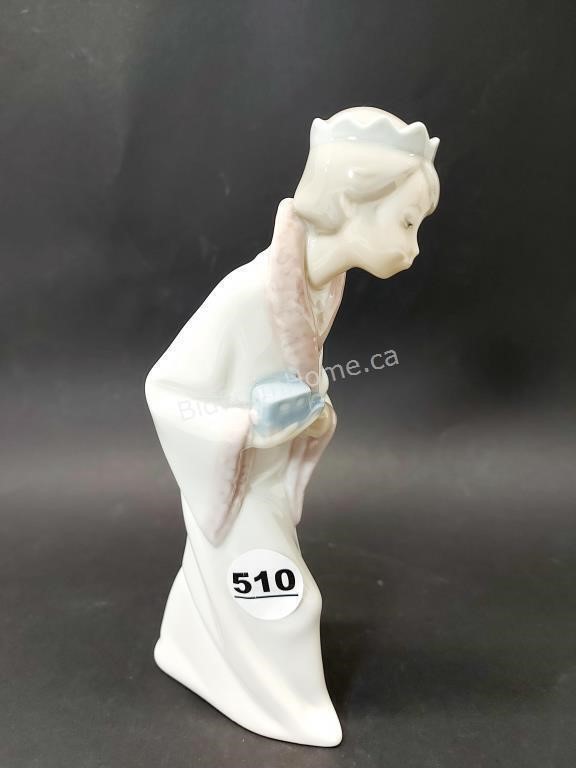 LLADRO FIGURINE