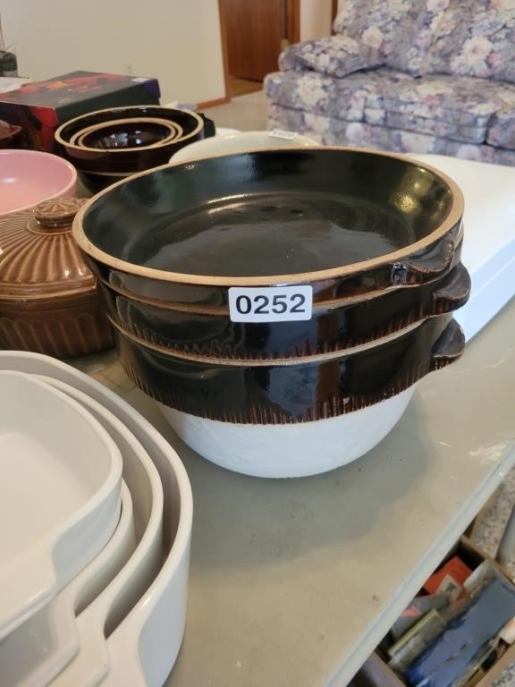 2 Stoneware 2 Tone Bowls