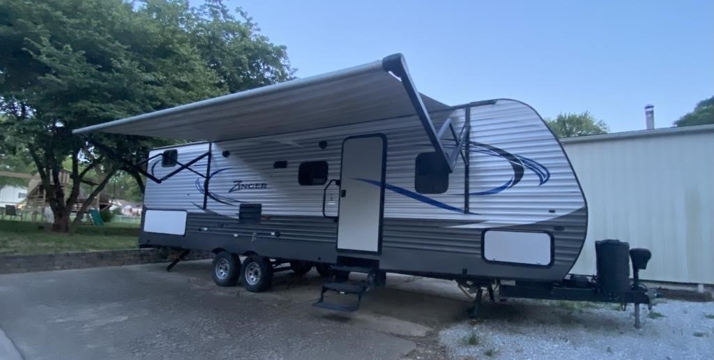 2017 Zinger 30BQ Camper