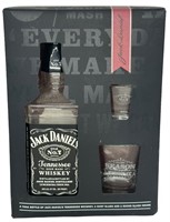 Jack Daniels Seasonal Gift Set With Glasses.