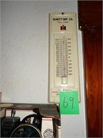 IH Dewitt IMP Thermometer 14x 4 1/2 In. Ogden