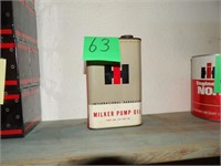 IH milker  pump oil can NIB