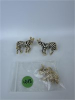 Pair Of Zebra Cufflinks & Elephant Pin