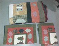 QUILT AND PILLOW SHAMS