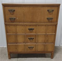 (AB) Wooden 4-Drawer Dresser (43"x36"x18")