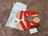 New with Tags Sz 8 Womens Sandals