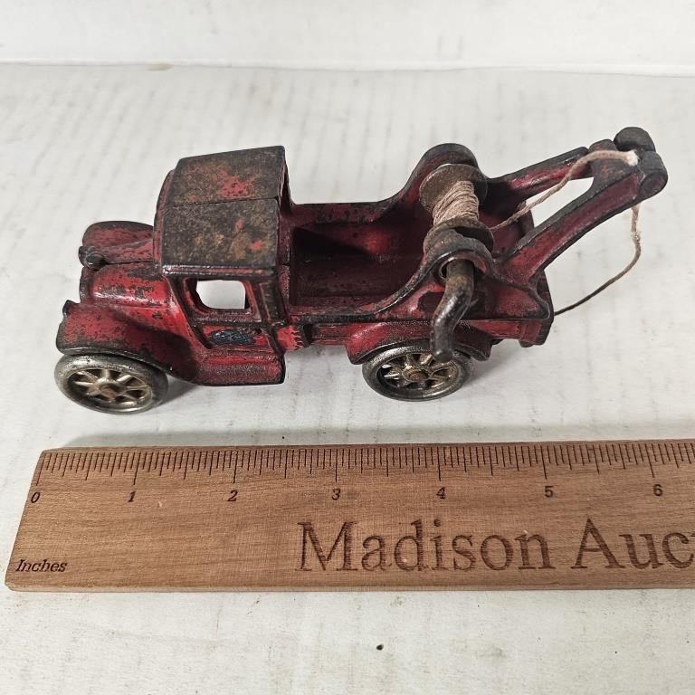 Arcade Cast Iron Toy Tow Truck
