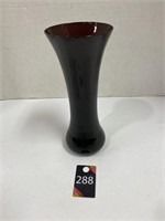10" Amethyst Newport Vase